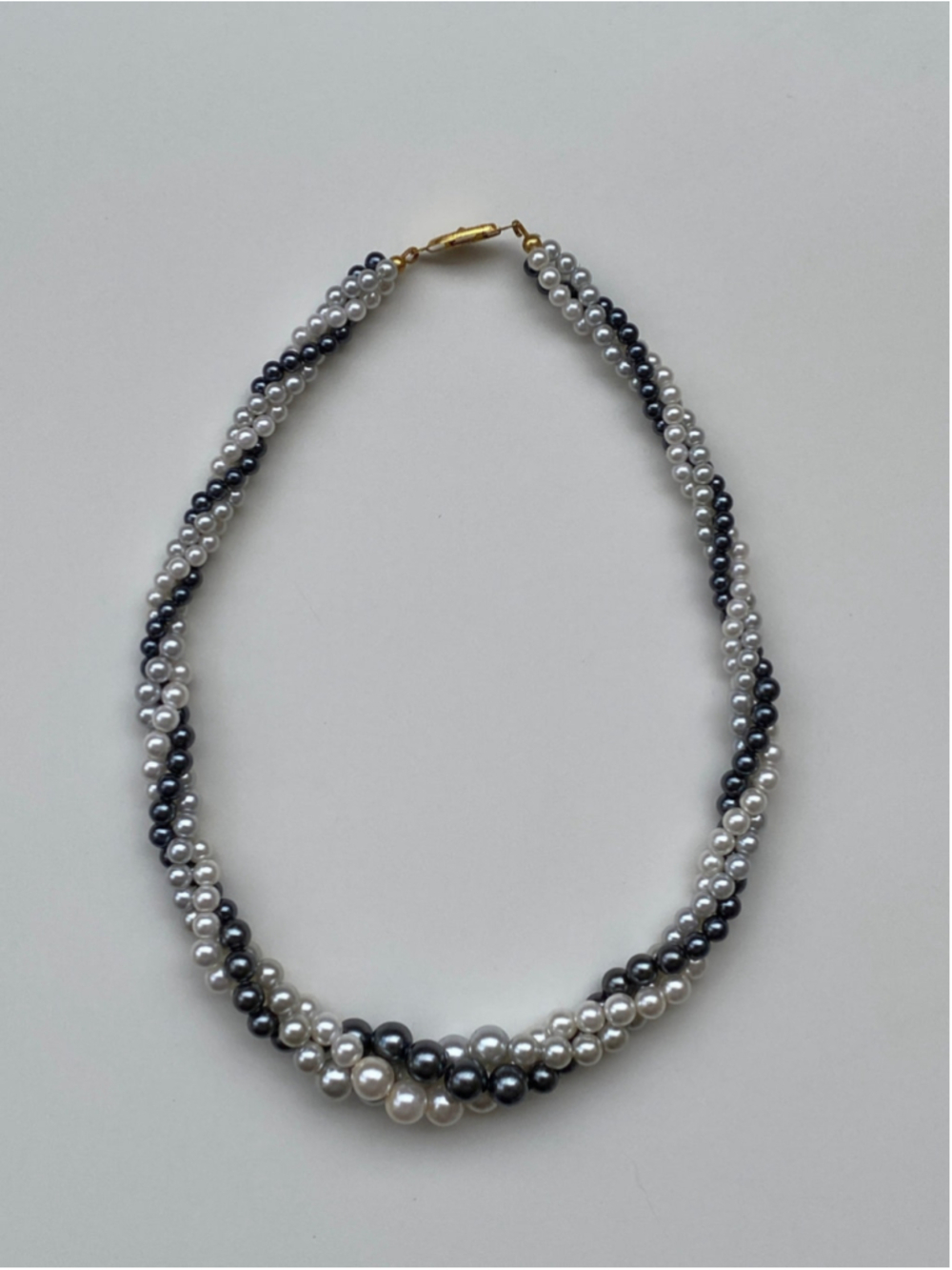10/1/2. Balagan Vintage Faux Pearl Double Strand Necklace Black & White Elegant
